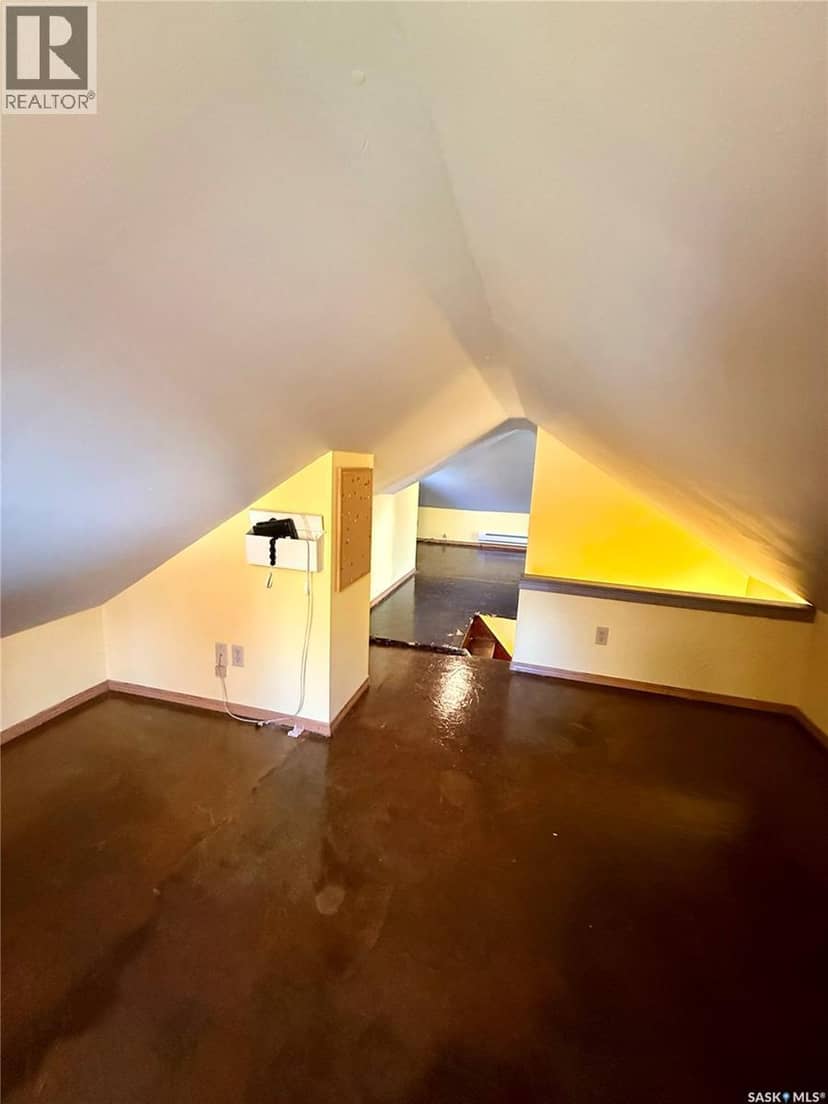 930 Vaughan STREET — photo 15 of 31