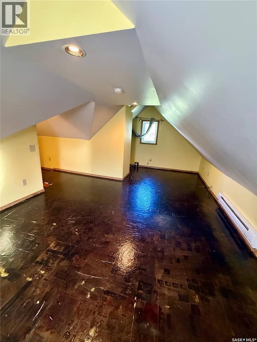 930 Vaughan STREET — photo 18 of 31