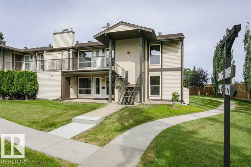 2083 Saddleback Rd NW, Edmonton