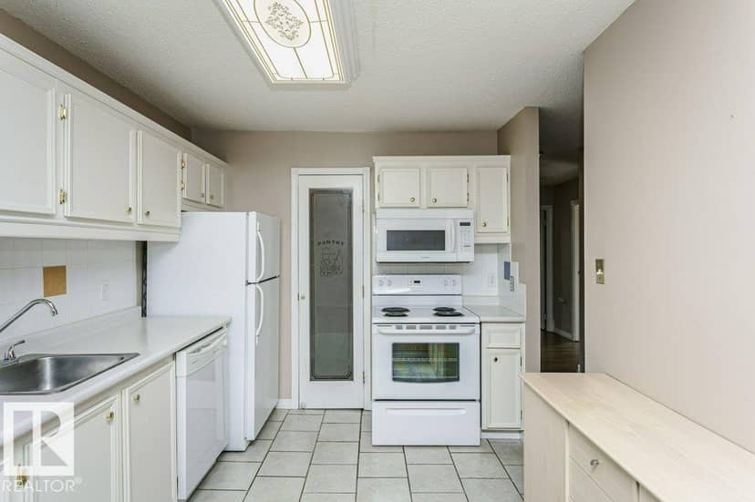 2083 Saddleback Rd NW — photo 9 of 25