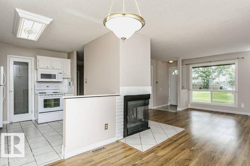 2083 Saddleback Rd NW, Edmonton, photo 8