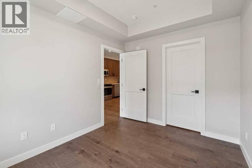 1215, 14910 1 Street NW — photo 10 of 12