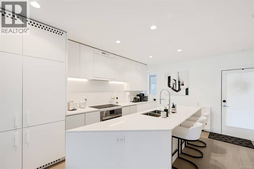 204 430 Parry St, Victoria