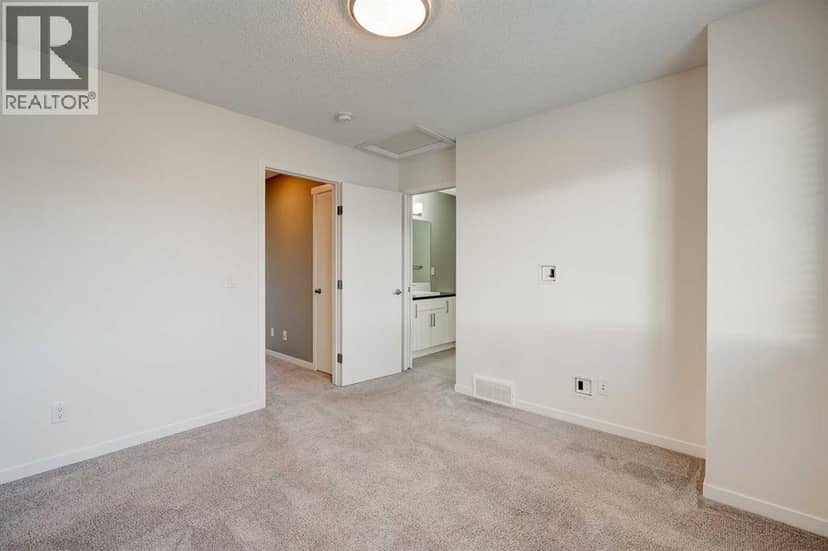 198 Masters Avenue SE — photo 15 of 37