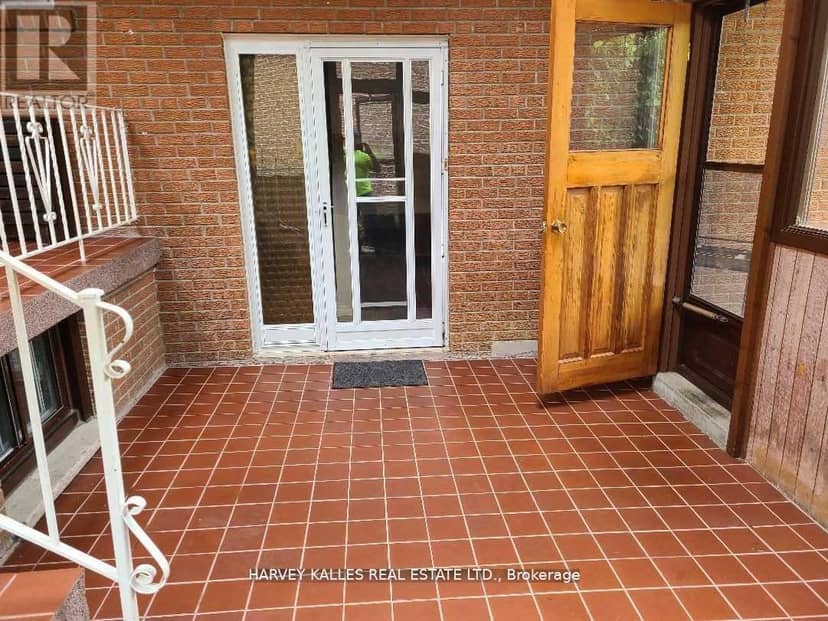 2379 Hensall Street — photo 2 of 34