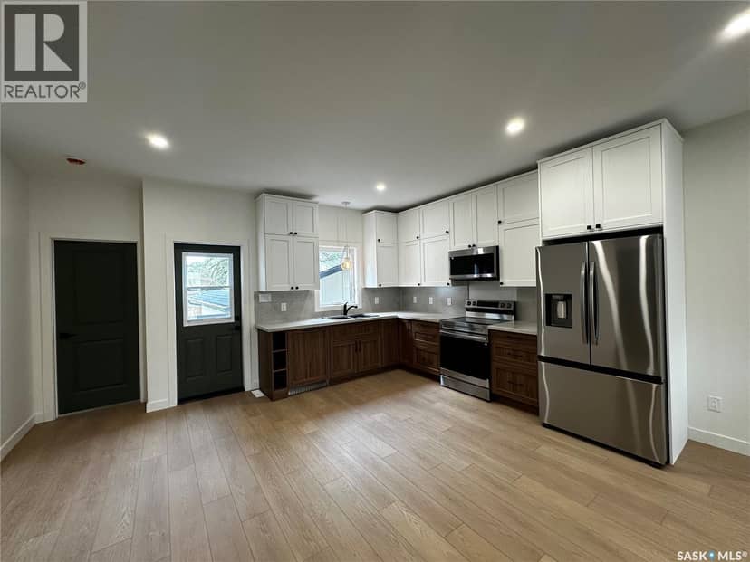 109 7th STREET, Weyburn, photo 7