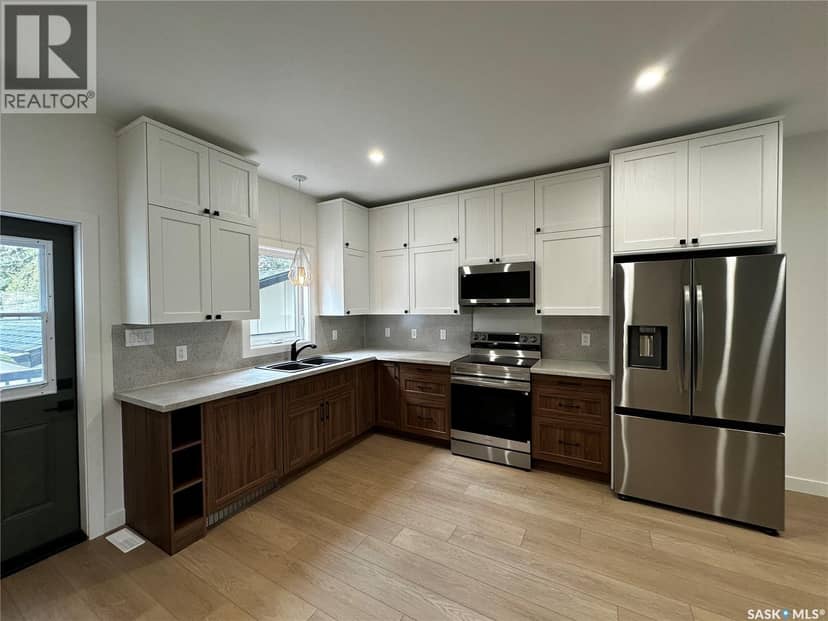 109 7th STREET, Weyburn, photo 8