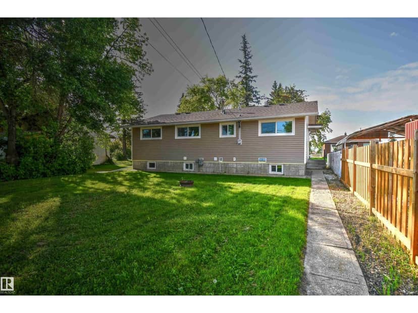 5310 51 AV — photo 23 of 23