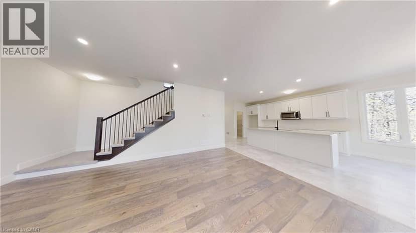 108 CHRISTOPHER Court — photo 10 of 21