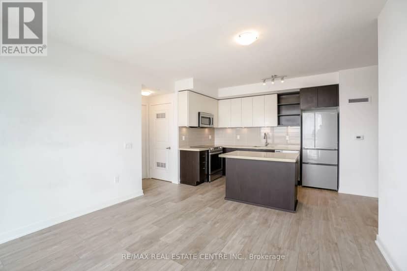 802 - 4677 Glen Erin Drive — photo 16 of 40
