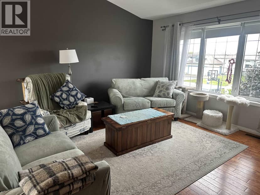 9103 118 AVENUE, Fort St. John, photo 6