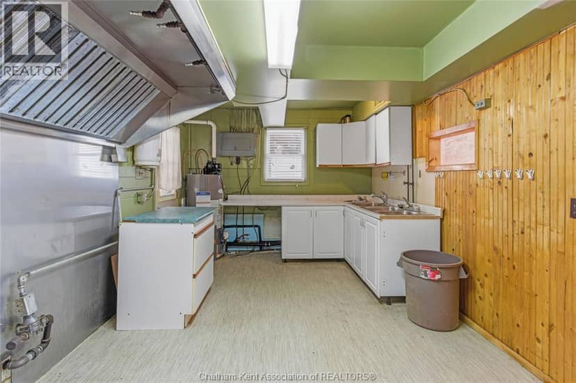7216 Talbot Trail — photo 13 of 40