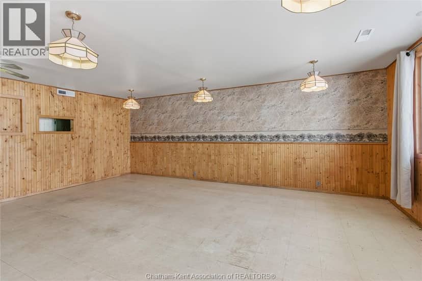 7216 Talbot Trail — photo 9 of 40