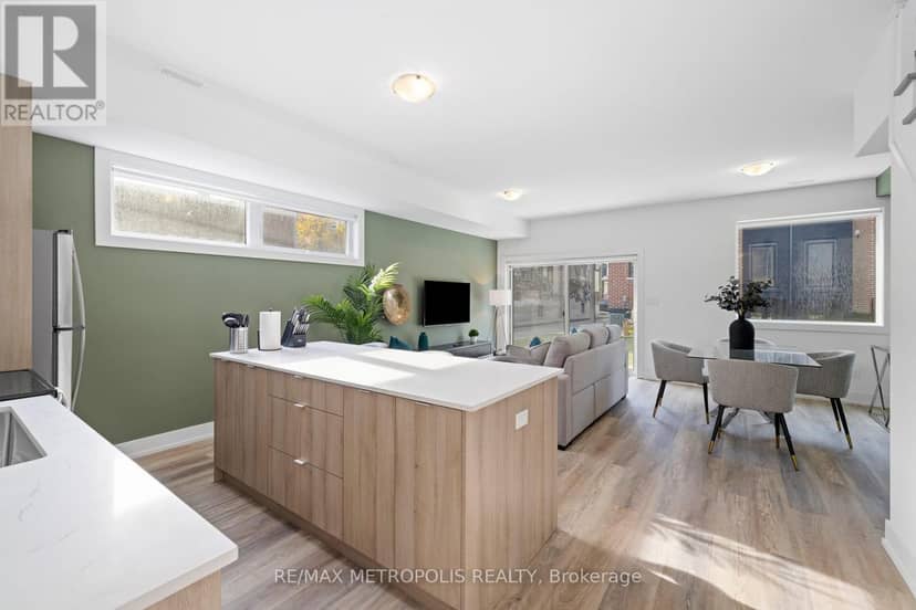 447 Lansdowne Avenue — photo 35 of 40