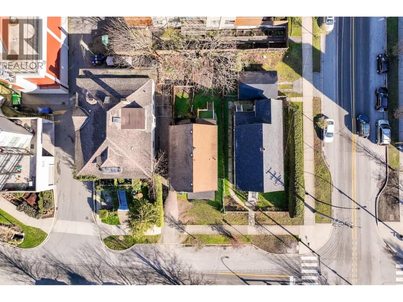 160 E 10TH STREET, North Vancouver, photo 4