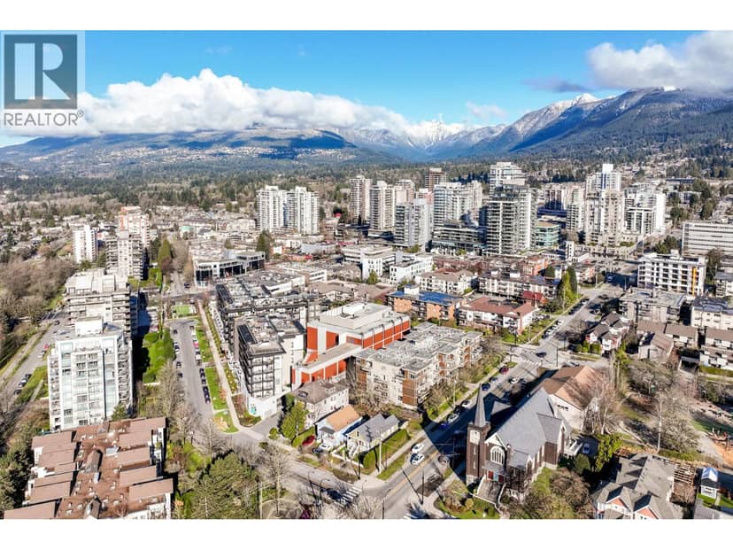 160 E 10TH STREET, North Vancouver, photo 8