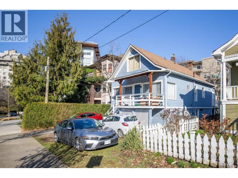 164 E 10TH STREET, North Vancouver, photo 2