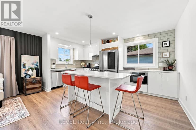 34 Oakwood Street — photo 6 of 40