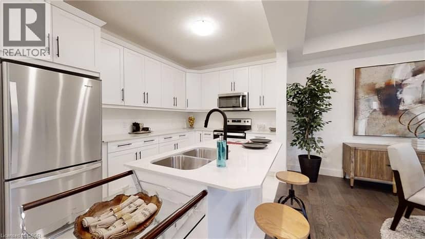 163 JULIE Crescent, London, photo 5