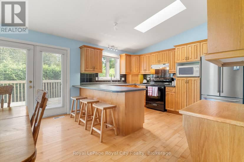 4452 Sideroad 20 N — photo 11 of 40