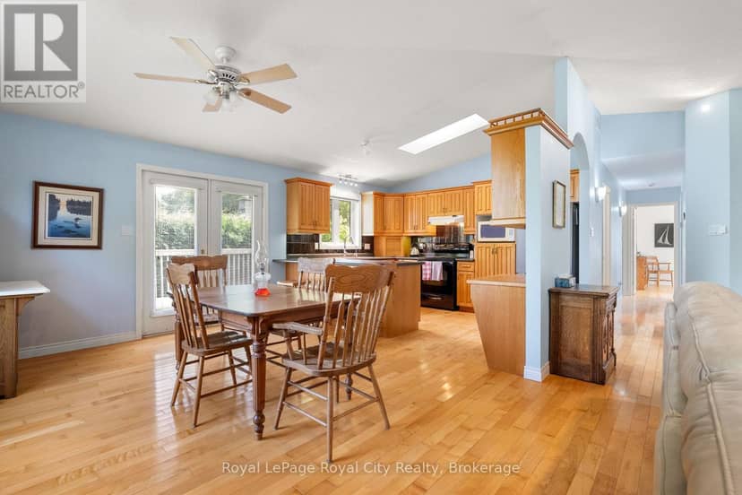 4452 Sideroad 20 N — photo 14 of 40
