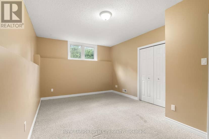 4452 Sideroad 20 N — photo 34 of 40