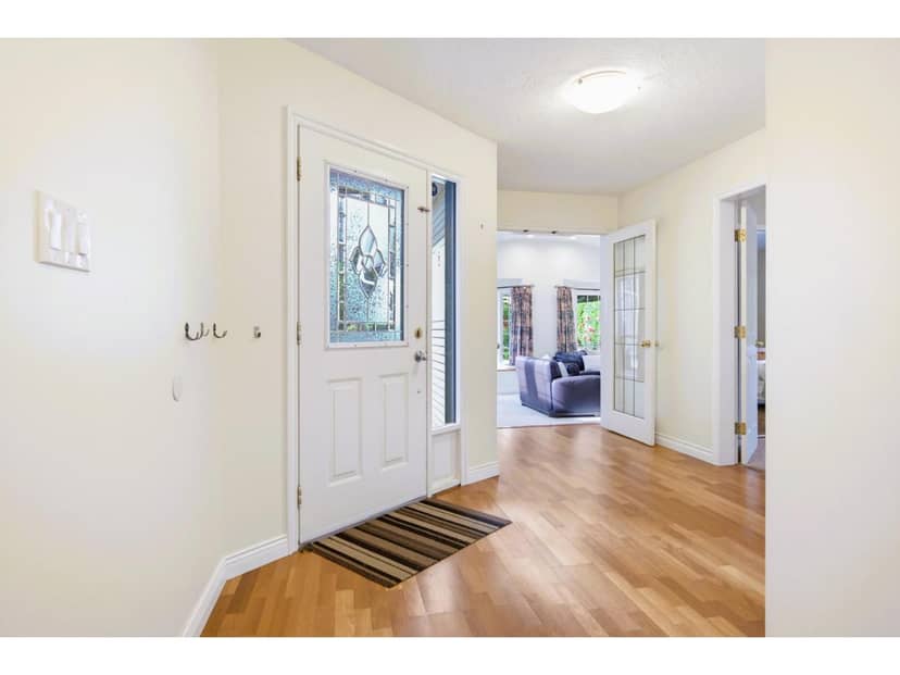 22853 SAILES AVENUE, Langley, photo 3