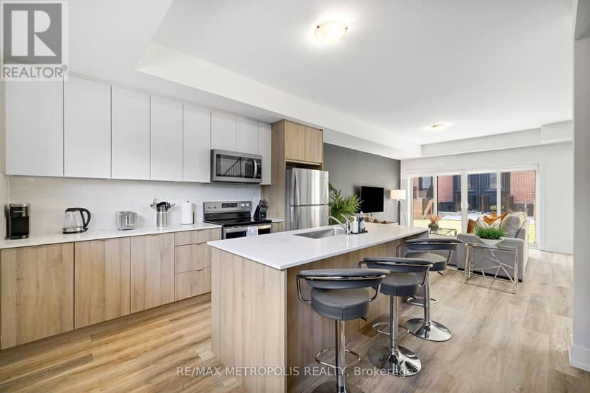 449 Lansdowne Avenue — photo 33 of 40