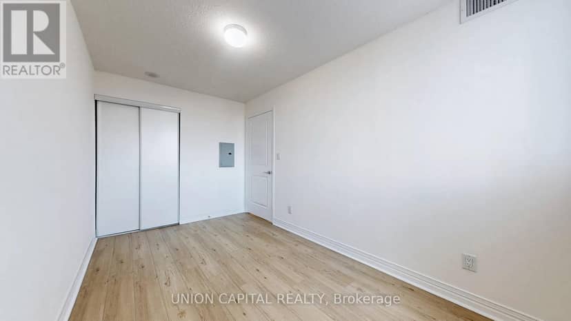 219 - 90 Scottfield Drive — photo 24 of 27