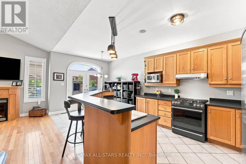 15 Ivygreen Road — photo 13 of 40