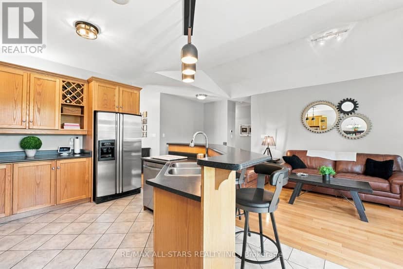 15 Ivygreen Road — photo 16 of 40