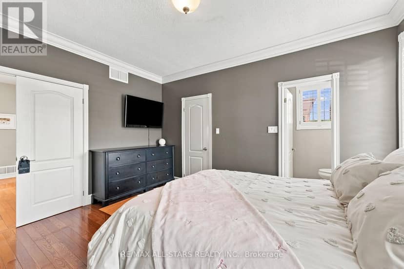 15 Ivygreen Road — photo 21 of 40