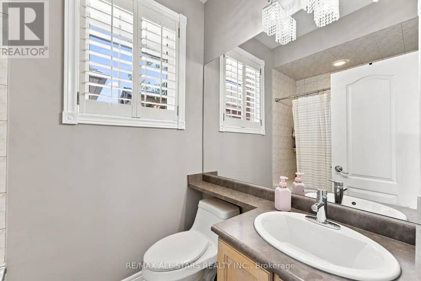 15 Ivygreen Road — photo 22 of 40