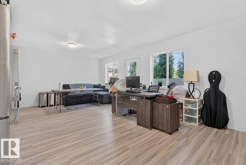 10726 107 ST NW, Edmonton, photo 2