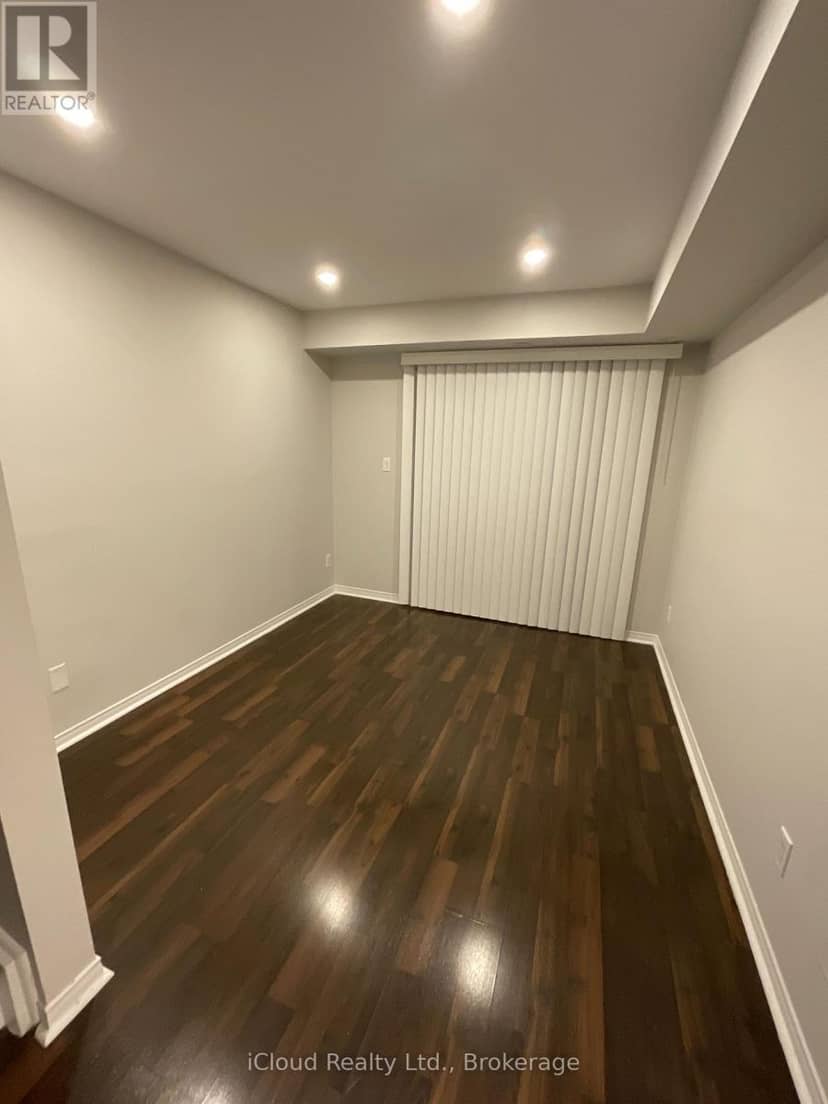8 - 3070 Thomas Street — photo 16 of 35