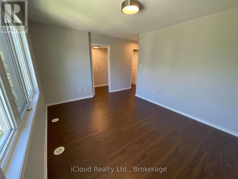 8 - 3070 Thomas Street — photo 23 of 35