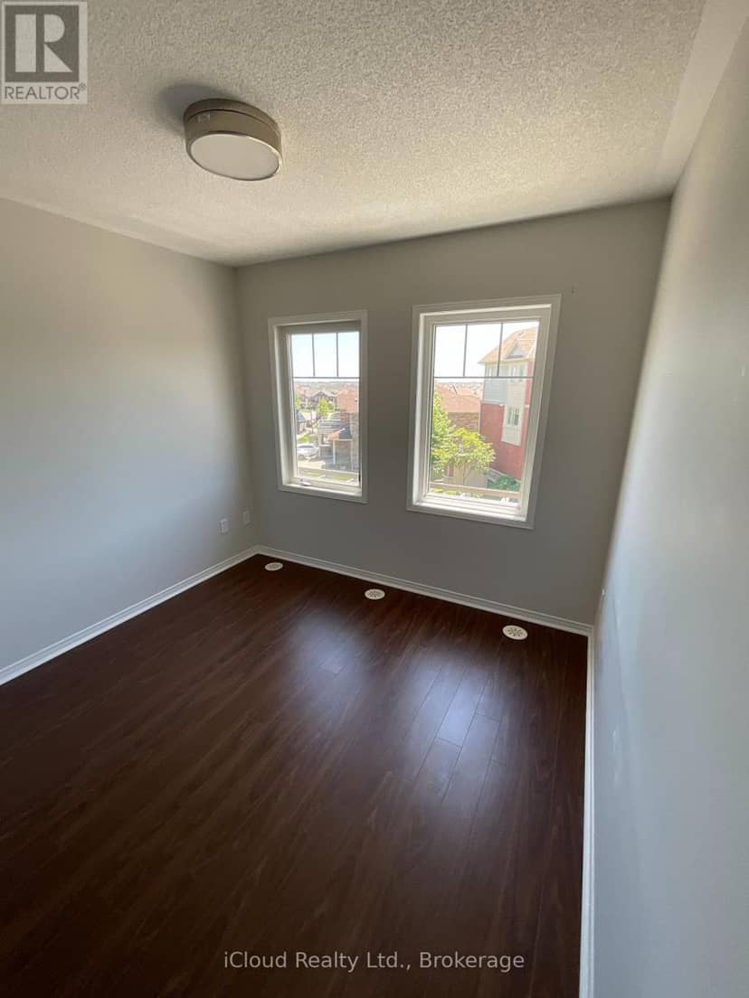 8 - 3070 Thomas Street — photo 30 of 35