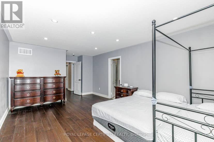 66 Hatton Court — photo 16 of 38