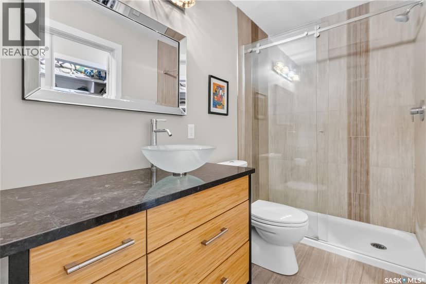 1602 Edward AVENUE — photo 15 of 40