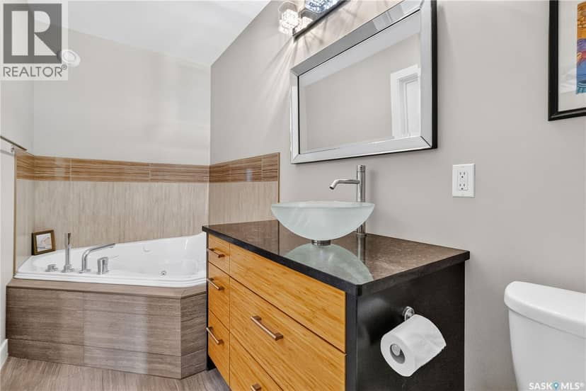 1602 Edward AVENUE — photo 16 of 40