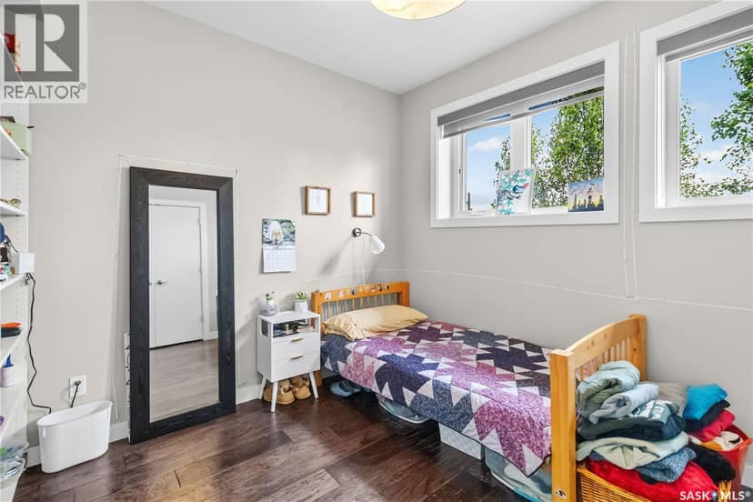 1602 Edward AVENUE — photo 18 of 40