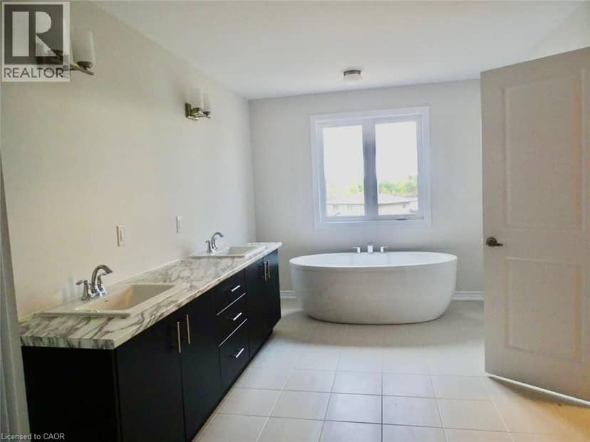 204 BETHUNE Avenue — photo 12 of 20