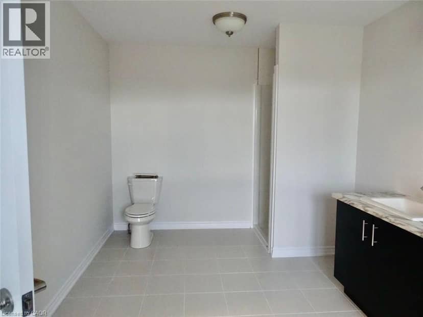 204 BETHUNE Avenue — photo 15 of 20