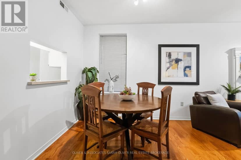 101 - 285 Queens Avenue — photo 10 of 40