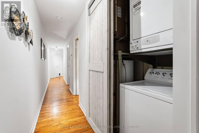 101 - 285 Queens Avenue — photo 15 of 40
