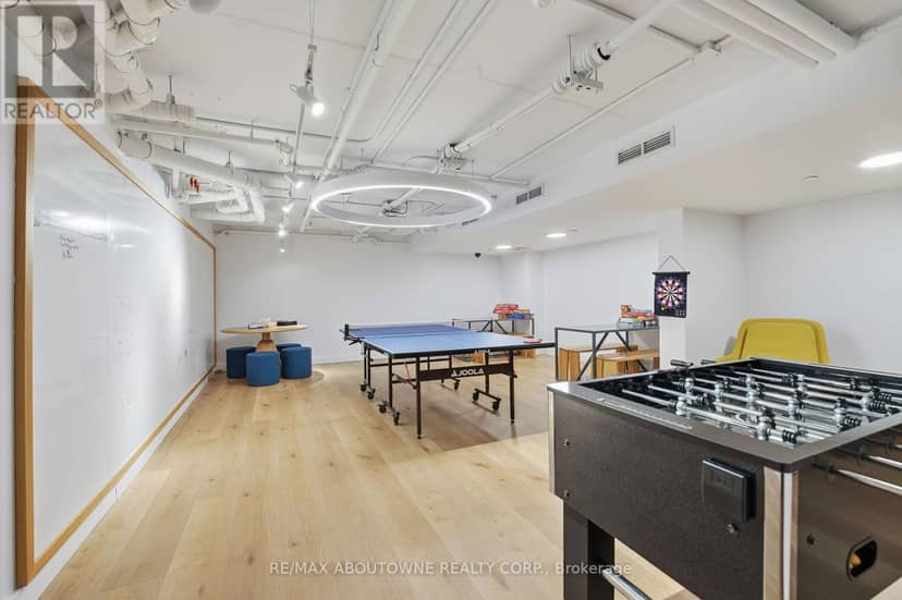 PH618 - 899 College Street — photo 33 of 36