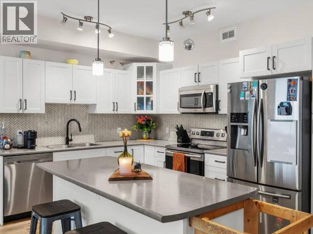 20-35 Sybil Circle — photo 9 of 30