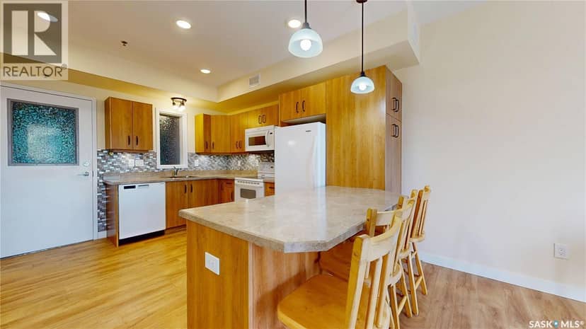 104 1625 Badham Boulevard — photo 9 of 40