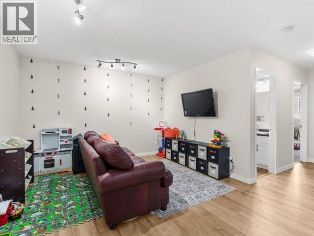 20-35 Sybil Circle — photo 18 of 30