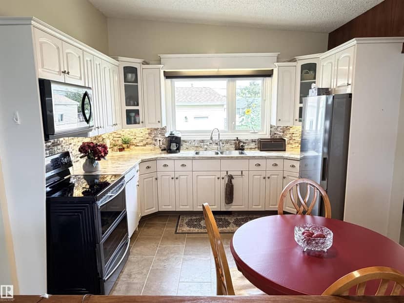 9824 99 ST, Westlock, photo 6